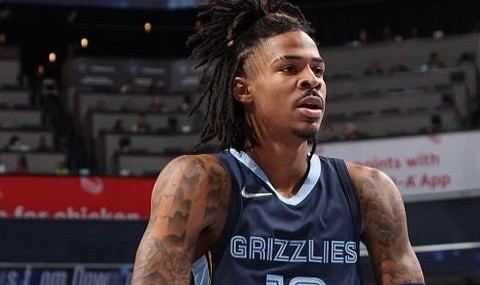  灰熊新秀单场二十八篮板创纪录  