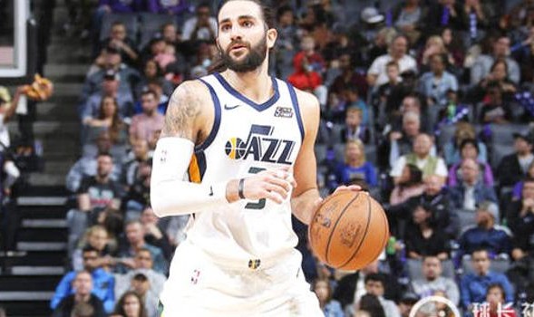  戈贝尔18篮板爵士力克魔术  