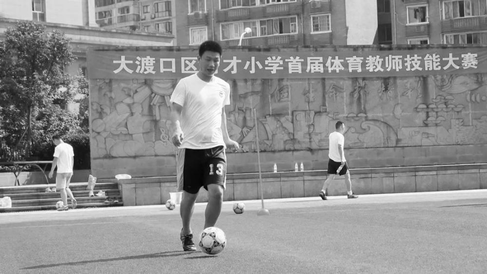  奇才比尔50分难救颓势  