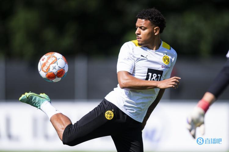  多特蒙德冬窗新援马伦首秀破门完美融入球队体系