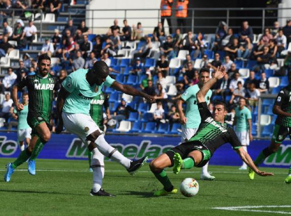  国米锋线双星闪耀全场，劳塔罗搭档哲科所向披靡